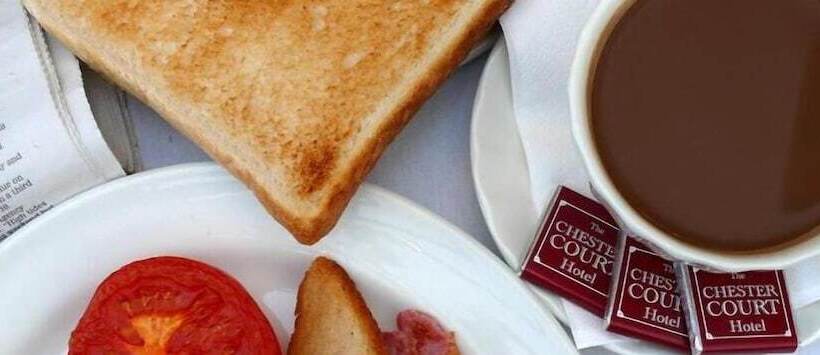 Отель The Chester Court