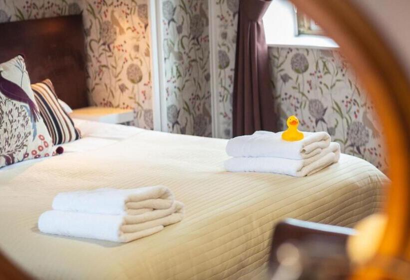 فندق Chester House