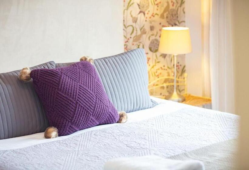 فندق Chester House