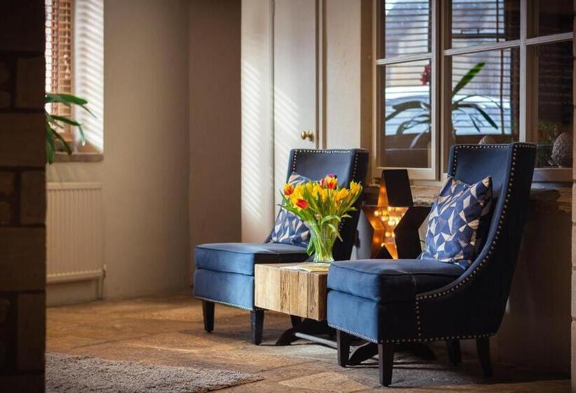 فندق Chester House