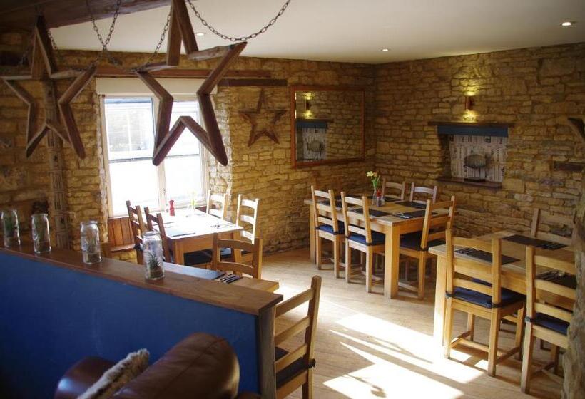 فندق Chester House