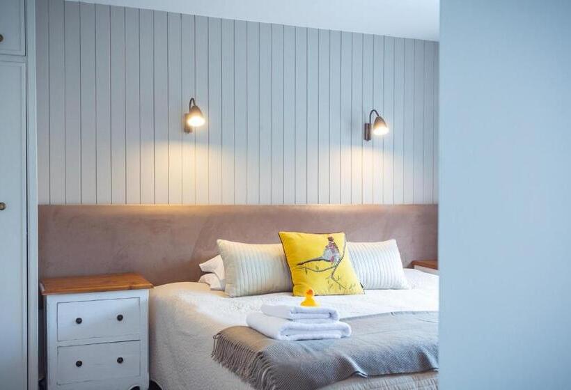 فندق Chester House