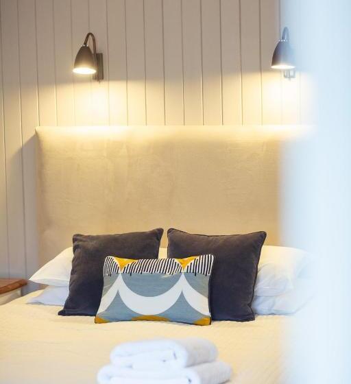 فندق Chester House