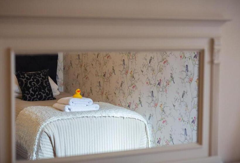 فندق Chester House