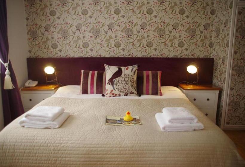 فندق Chester House