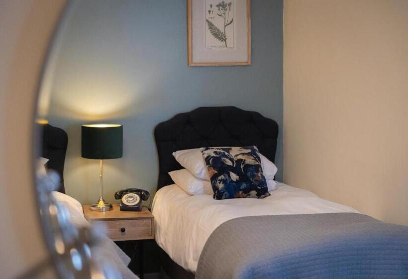 فندق Chester House