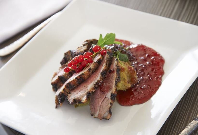 Отель The Relais Cooden Beach