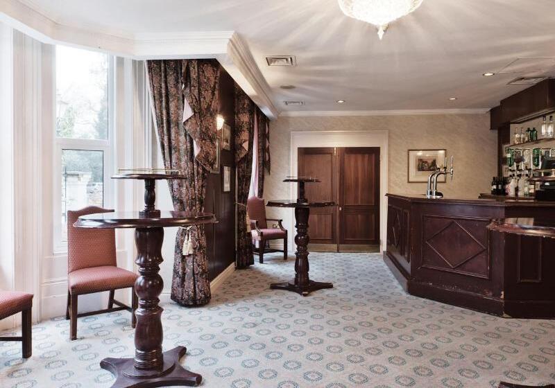 Copthorne Hotel Effingham Gatwick