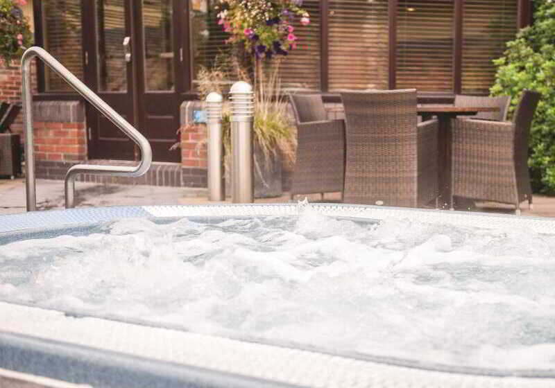 Cottons Hotel And Spa