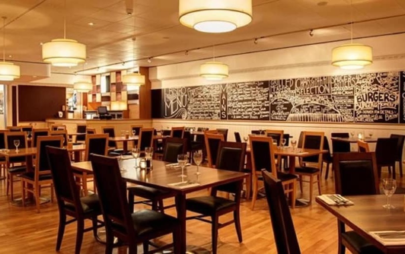 בית מלון כפרי Coylumbridge Resort