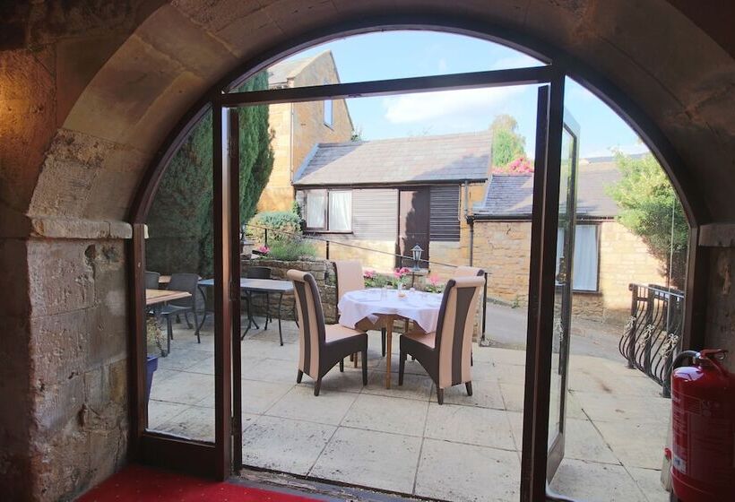 Crown Hotel Cotswold