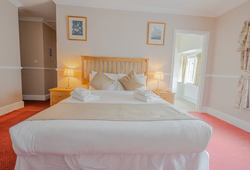 Crown Hotel Cotswold