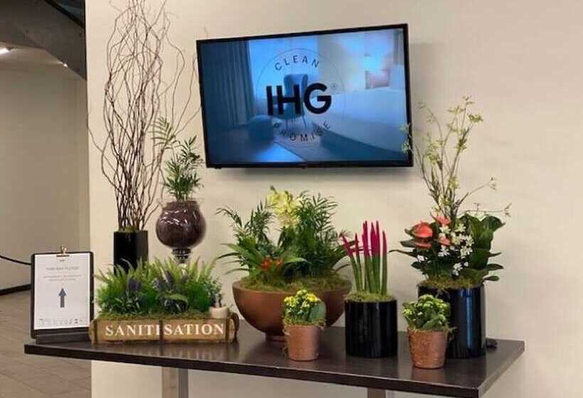 Отель Crowne Plaza Birmingham City, An Ihg