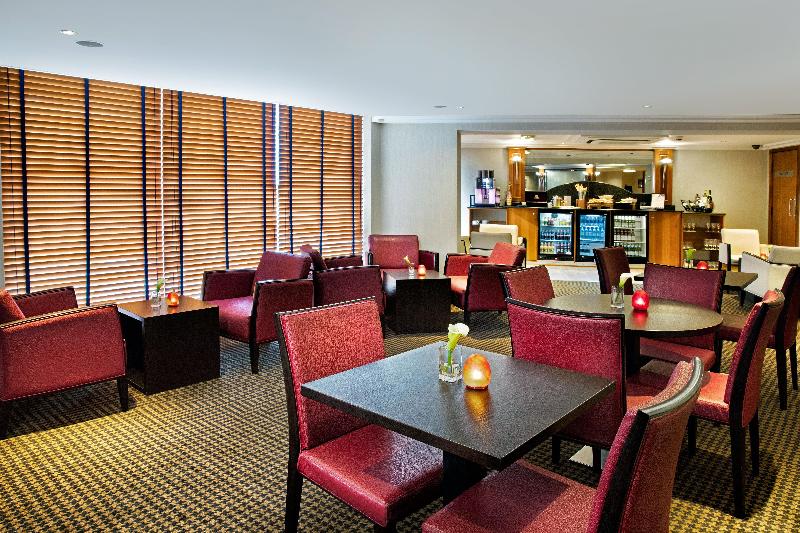 ホテル Crowne Plaza Heathrow