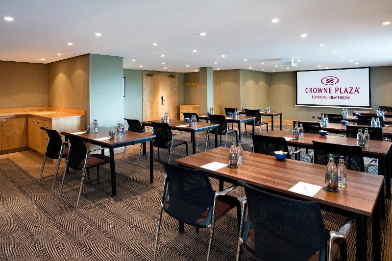 ホテル Crowne Plaza Heathrow