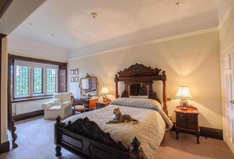 호텔 Dalston Hall Country House