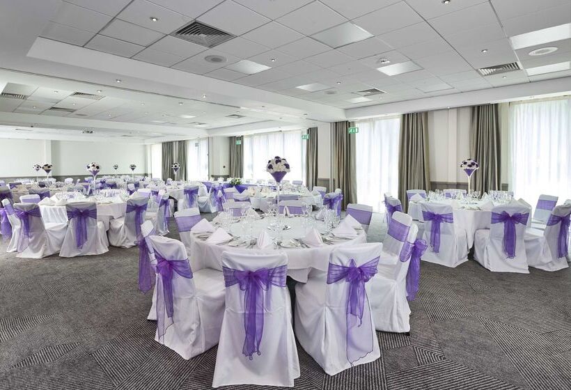 호텔 Doubletree By Hilton Bristol North