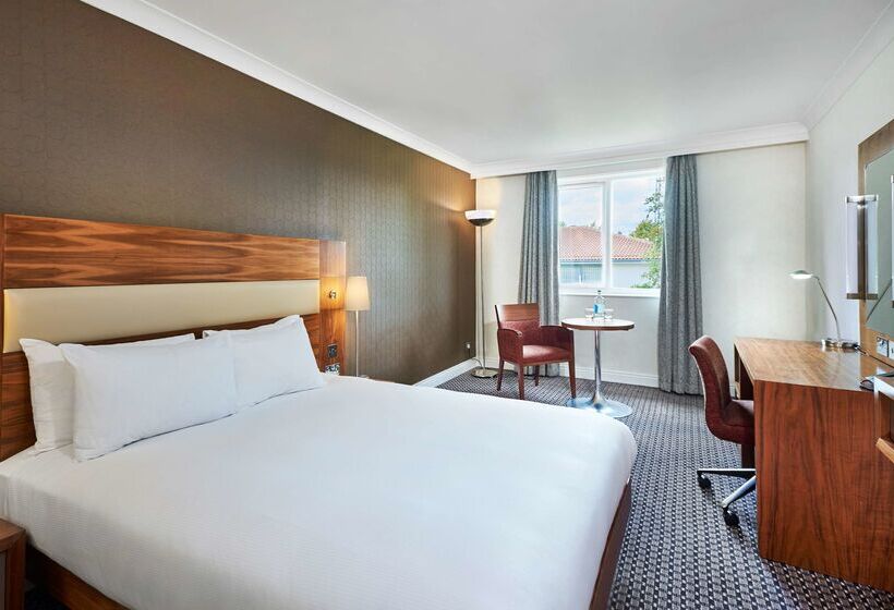 호텔 Doubletree By Hilton Bristol North