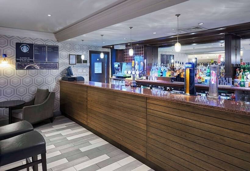 호텔 Doubletree By Hilton Bristol North