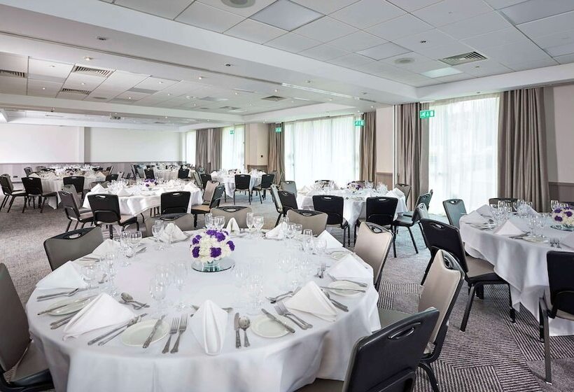 호텔 Doubletree By Hilton Bristol North