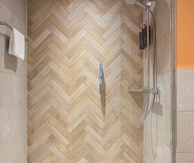 호텔 Doubletree By Hilton Bristol North