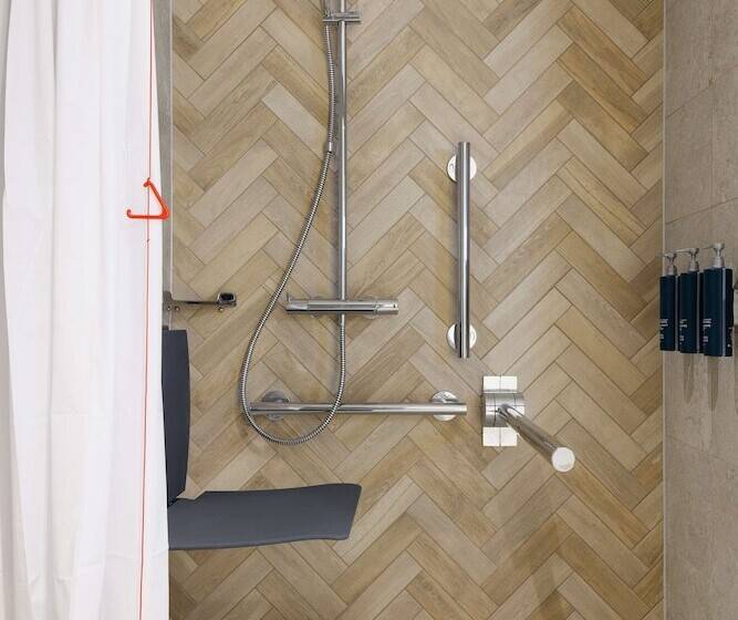 호텔 Doubletree By Hilton Bristol North