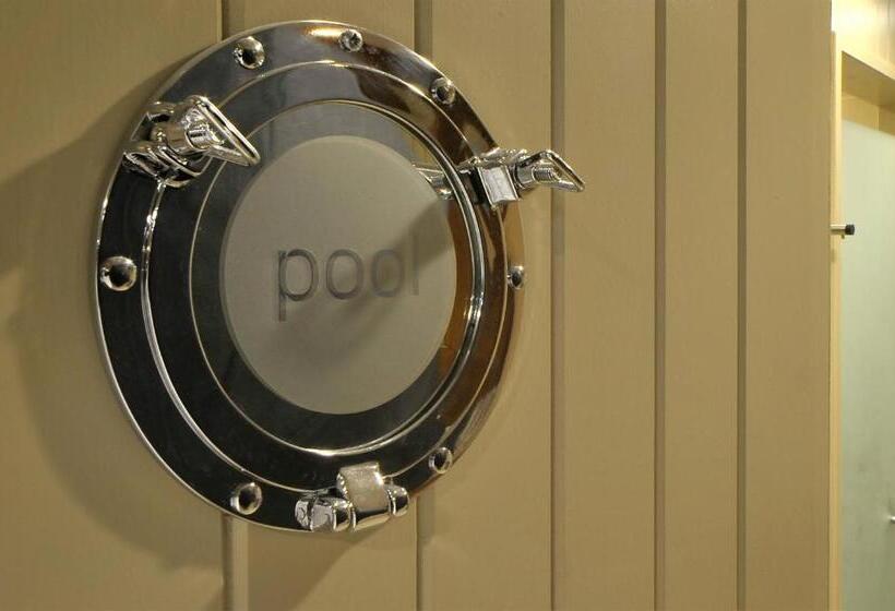 ホテル Eight Acres