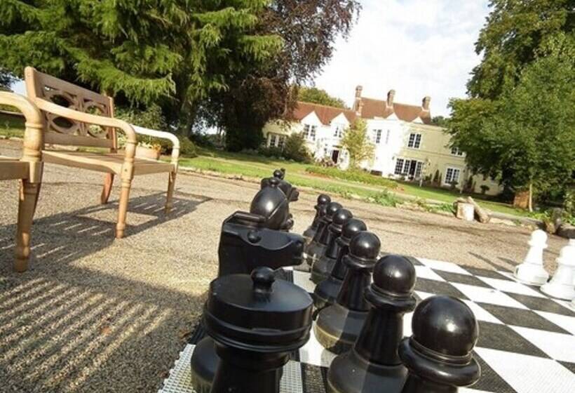 فندق Esseborne Manor