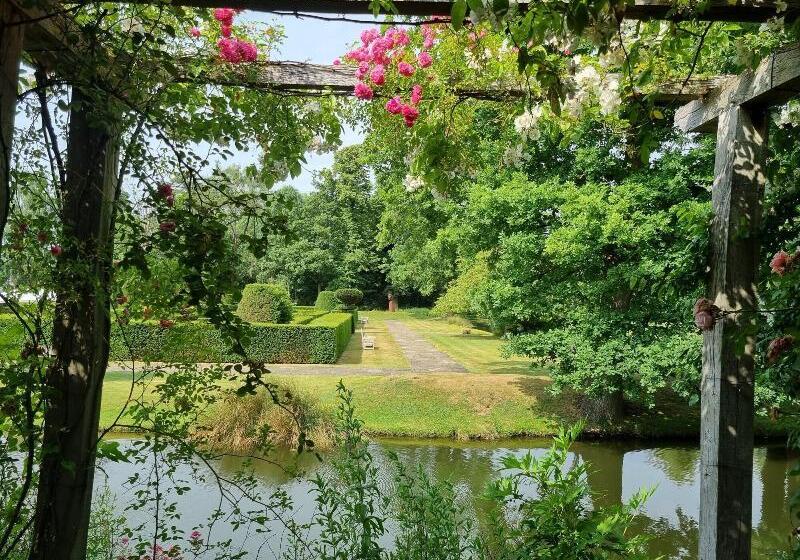 فندق Great Fosters   Near Windsor