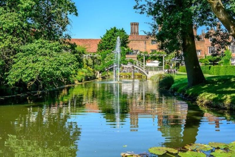 فندق Great Fosters   Near Windsor