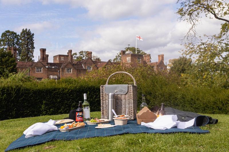 فندق Great Fosters   Near Windsor