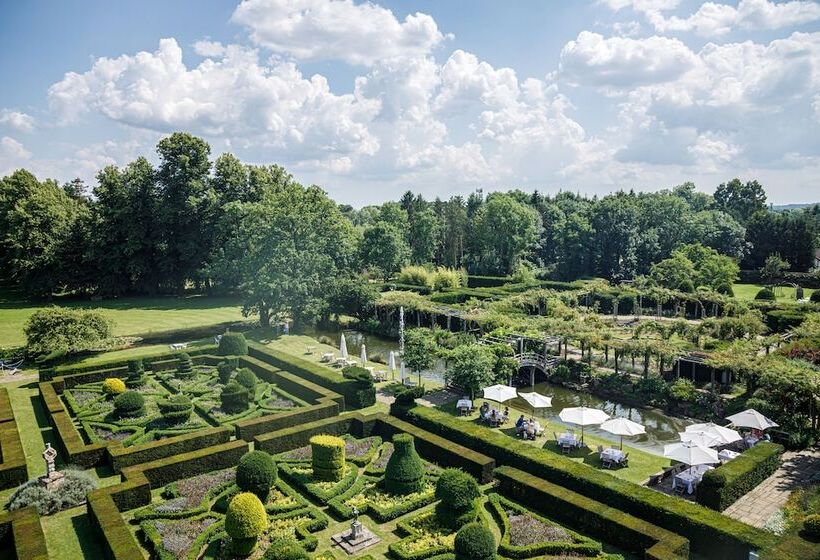 فندق Great Fosters   Near Windsor