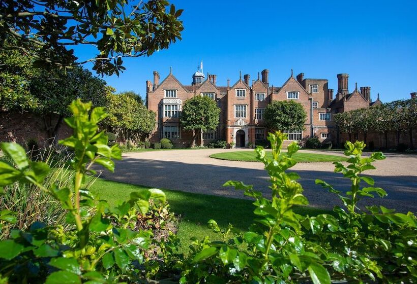 ホテル Great Fosters   Near Windsor