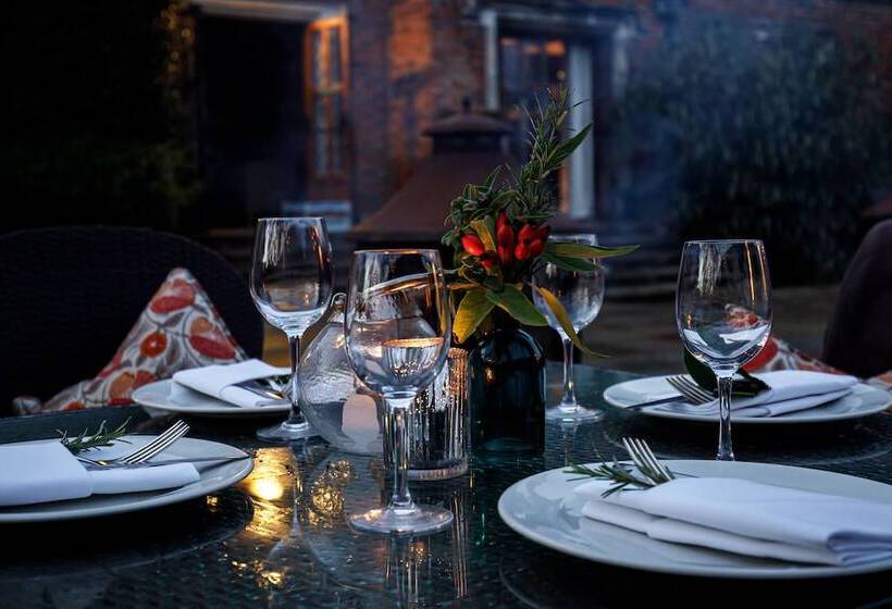 فندق Great Fosters   Near Windsor