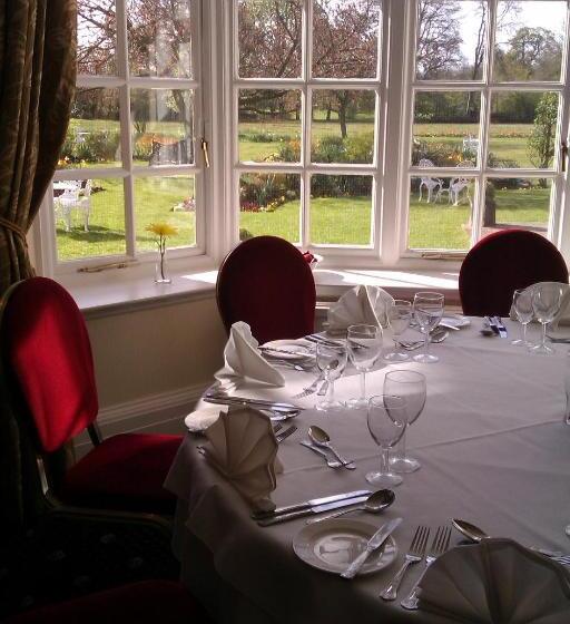 ホテル Grovefield House