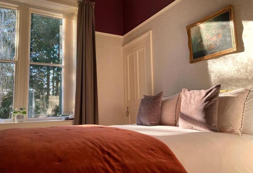 فندق Heathpark House