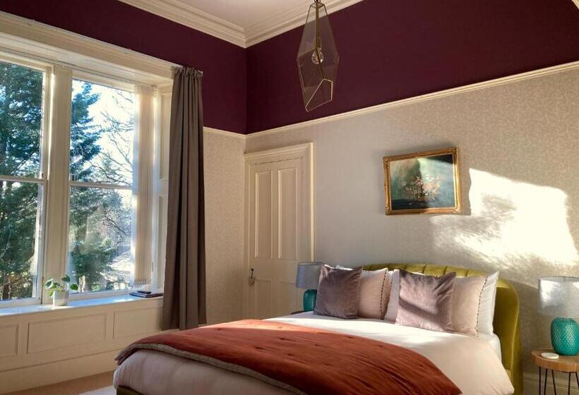 فندق Heathpark House