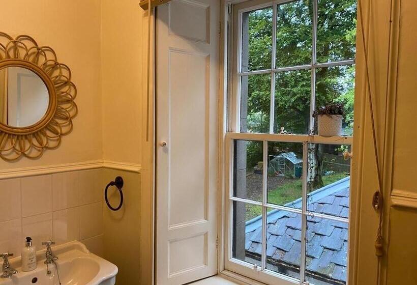 فندق Heathpark House