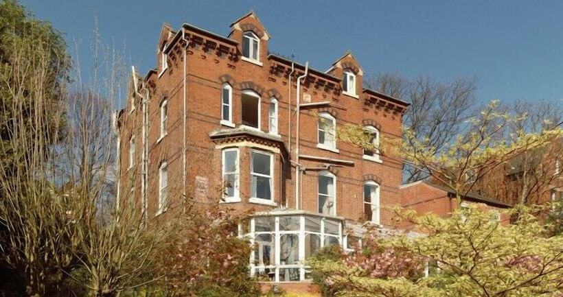 בית מלון כפרי Hillcrest