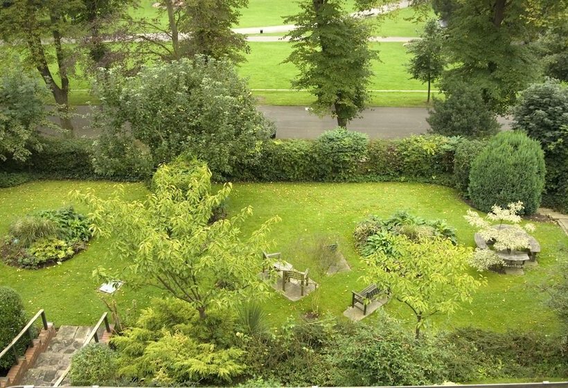 בית מלון כפרי Hillcrest