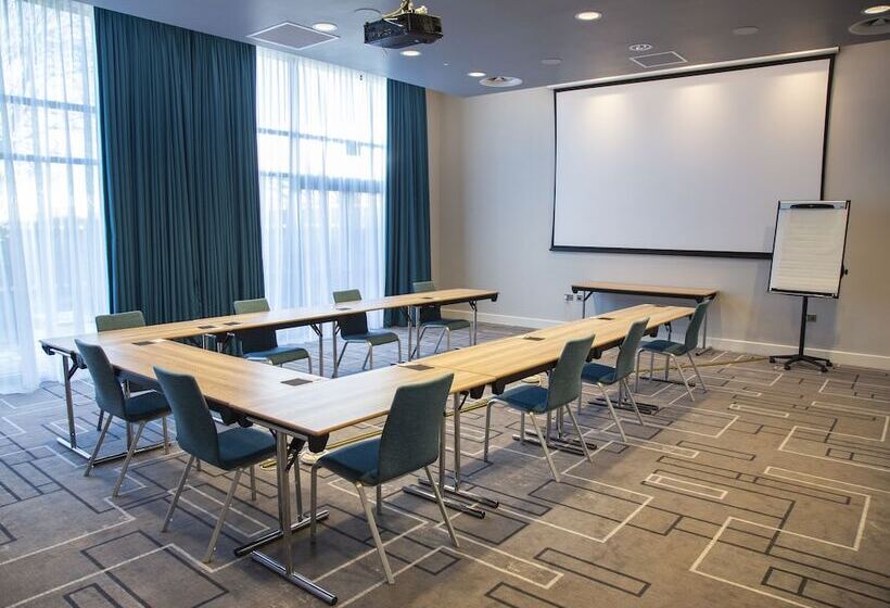 فندق Hilton Garden Inn Abingdon Oxford