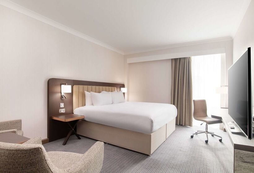 Отель Hilton London Gatwick Airport