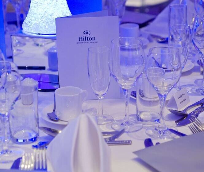Отель Hilton London Gatwick Airport