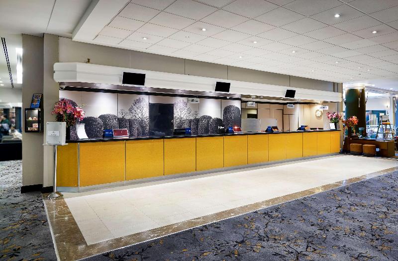 هتل Hilton London Kensington