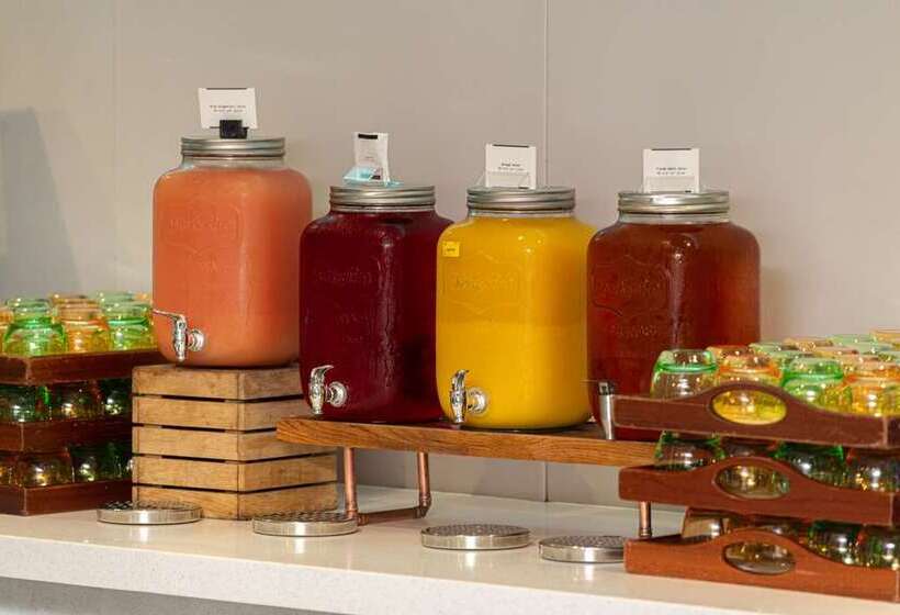 هتل Hilton London Kensington