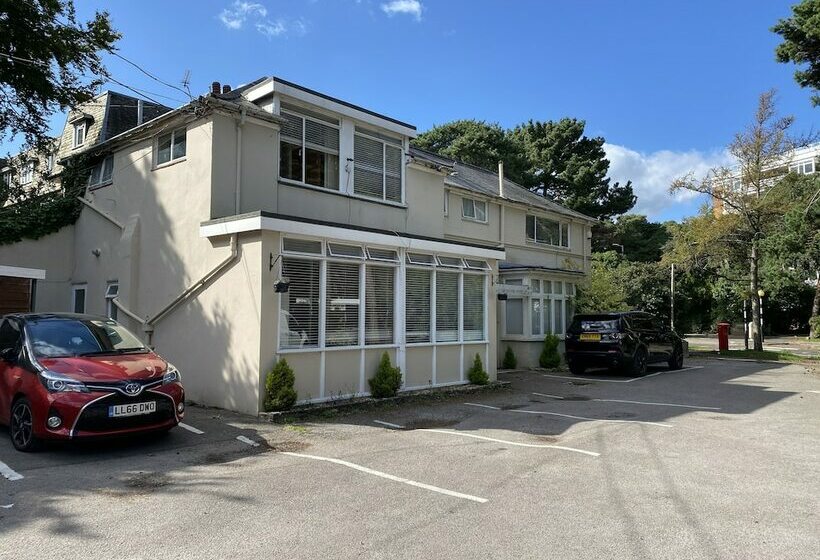 ホテル Hinton Firs