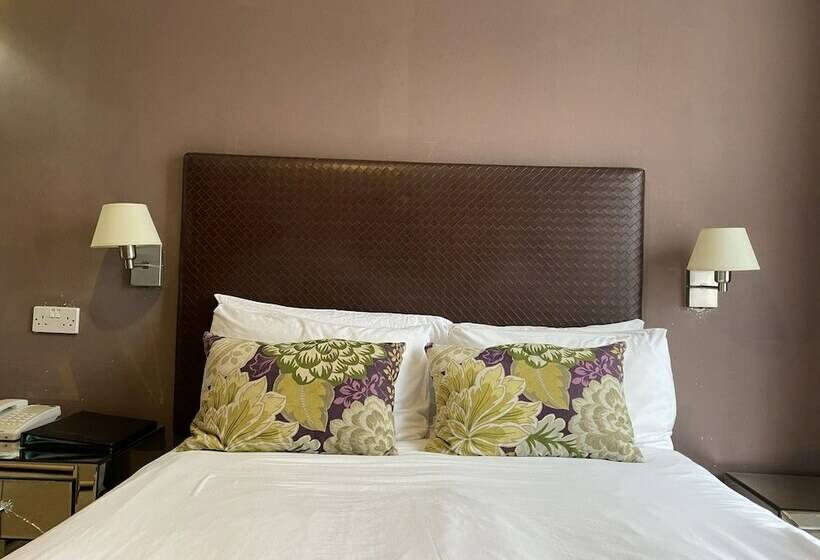 ホテル Hinton Firs