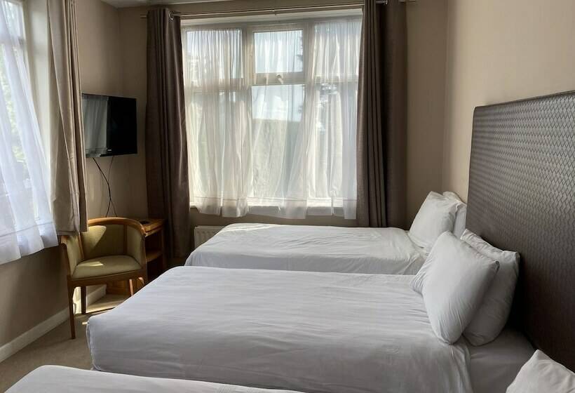 ホテル Hinton Firs