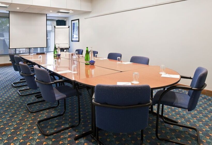 هتل Holiday Inn Doncaster A1 M Jct 36, An Ihg