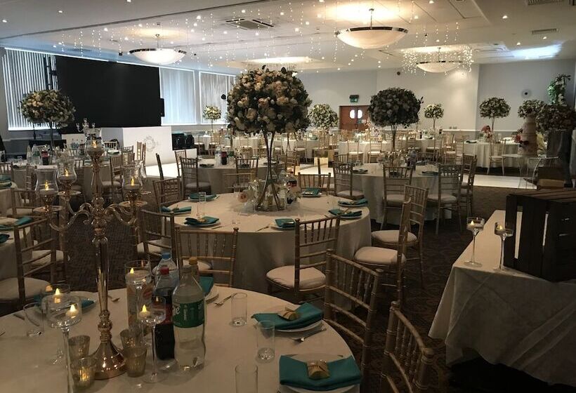 هتل Holiday Inn Doncaster A1 M Jct 36, An Ihg